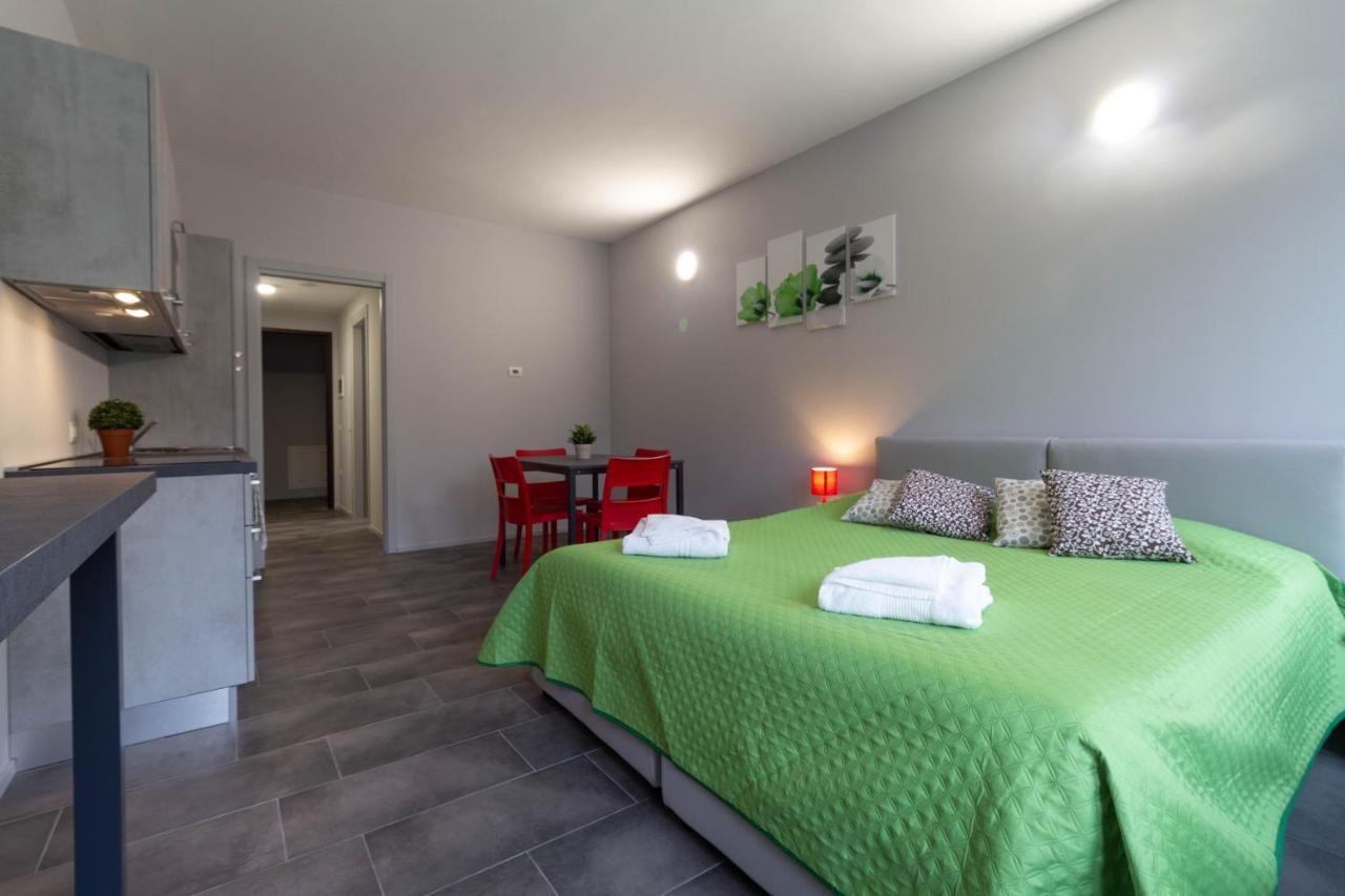 Lime Apartment - Affitti Brevi Italia Lecco Esterno foto