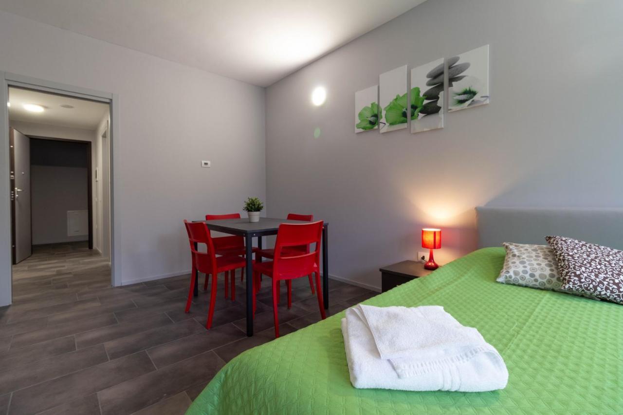 Lime Apartment - Affitti Brevi Italia Lecco Esterno foto